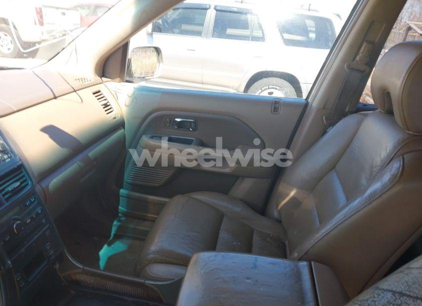 Photo 5 of 2006 Honda Pilot EX-L (VIN 5FNYF28626B016118)