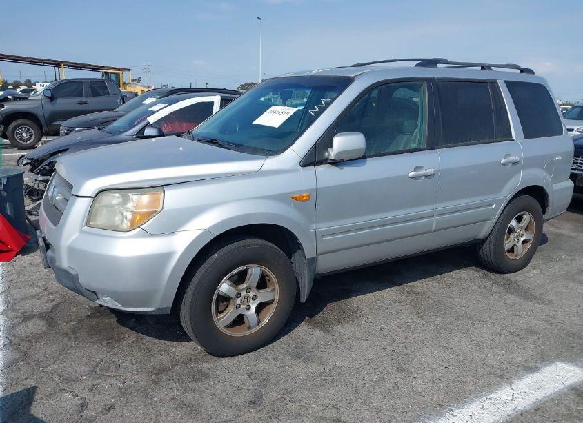 Photo 2 of 2007 Honda Pilot EX-L (VIN 5FNYF28627B038704)