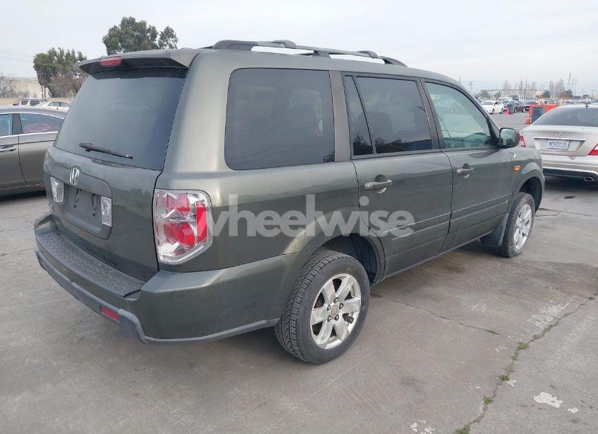 Photo 4 of 2006 Honda Pilot EX-L (VIN 5FNYF28636B029735)
