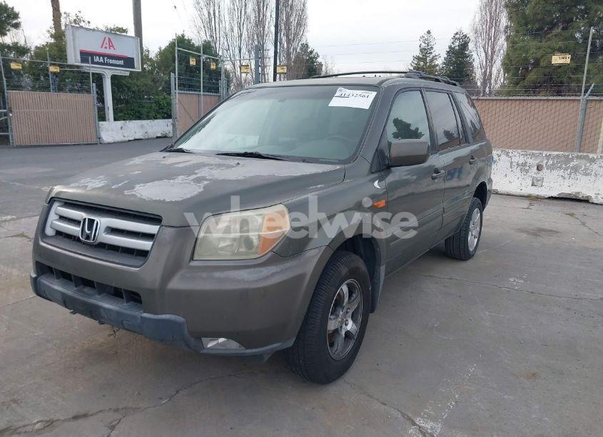 Photo 6 of 2006 Honda Pilot EX-L (VIN 5FNYF28636B029735)