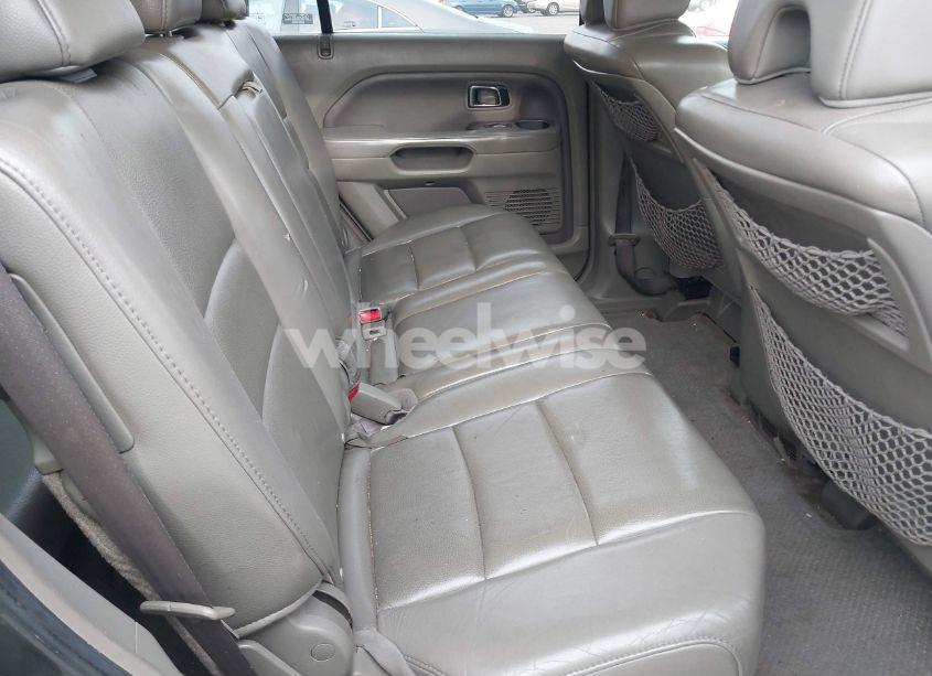 Photo 8 of 2006 Honda Pilot EX-L (VIN 5FNYF28636B029735)