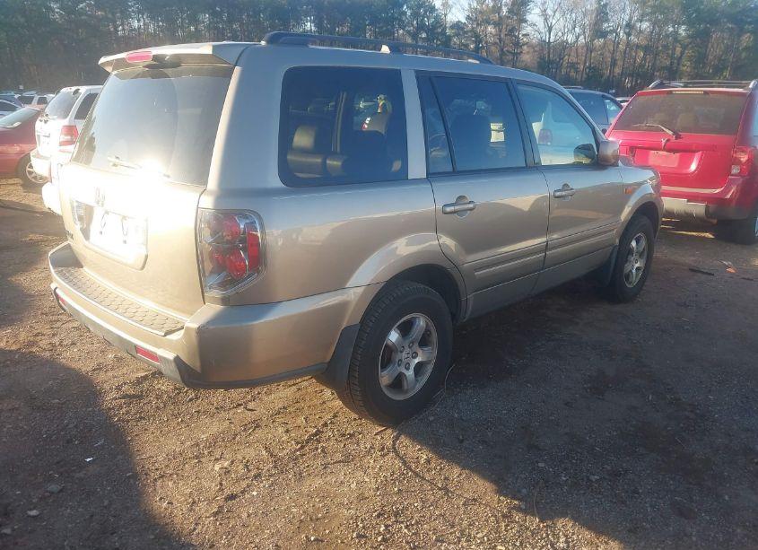 Photo 4 of 2007 Honda Pilot EXL (VIN 5FNYF28637B042650)