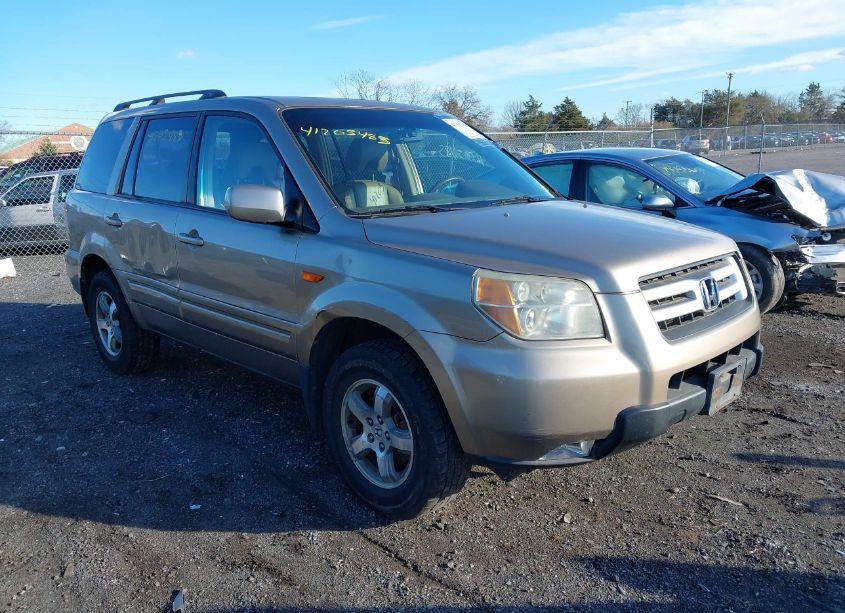 2006 Honda Pilot EX-L (VIN 5FNYF28646B029646) main photo