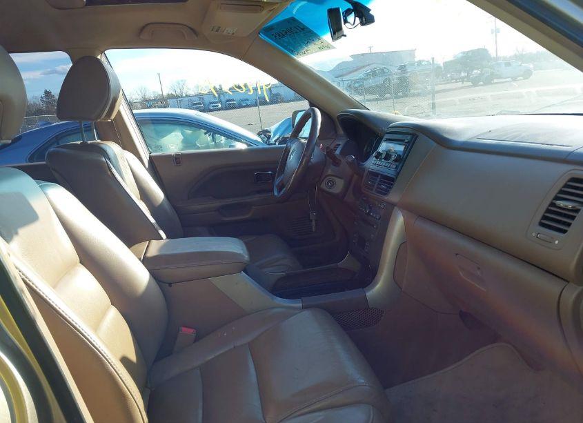 Photo 5 of 2006 Honda Pilot EX-L (VIN 5FNYF28646B029646)