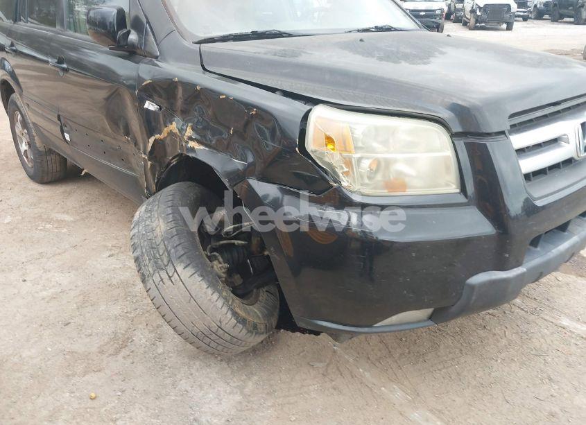 Photo 6 of 2006 Honda Pilot EX-L (VIN 5FNYF28656B018946)