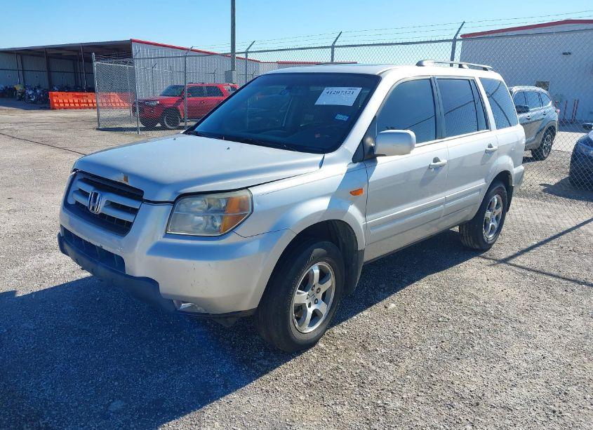 Photo 2 of 2008 Honda Pilot EX-L (VIN 5FNYF28678B015890)