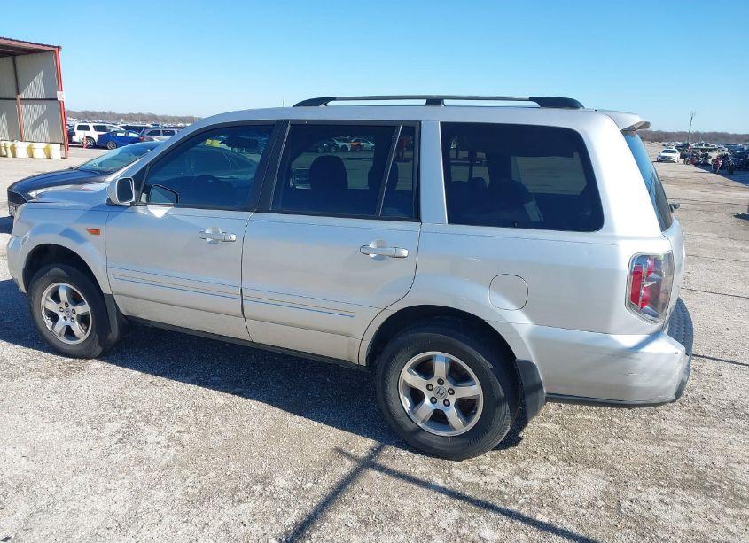 Photo 3 of 2008 Honda Pilot EX-L (VIN 5FNYF28678B015890)