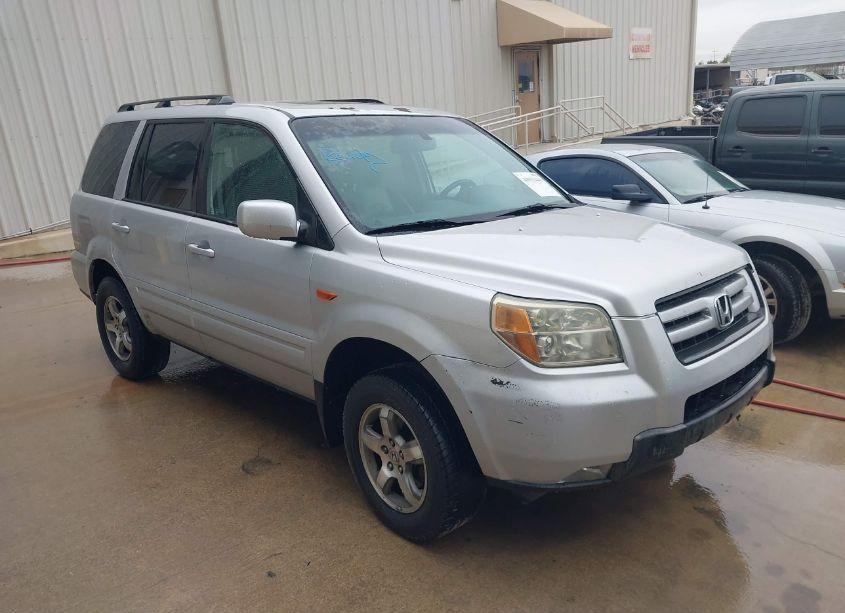 2006 Honda Pilot EX-L (VIN 5FNYF28686B006872) main photo