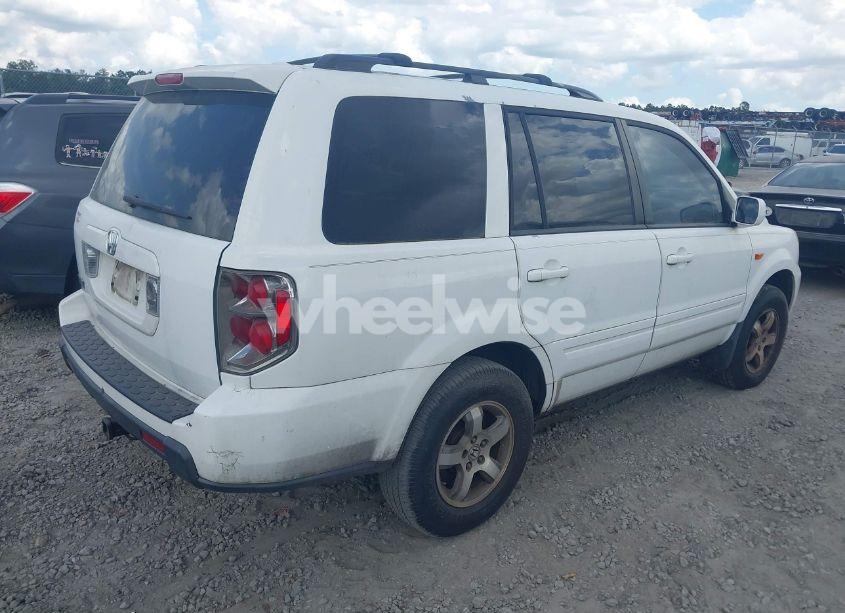 Photo 4 of 2006 Honda Pilot EX-L (VIN 5FNYF28686B010615)