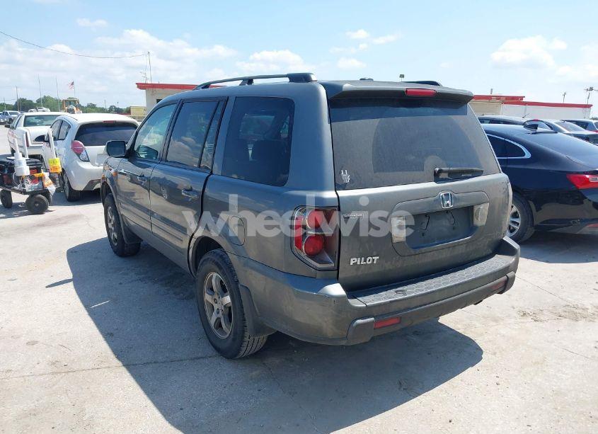 Photo 3 of 2007 Honda Pilot EX-L (VIN 5FNYF28687B022619)