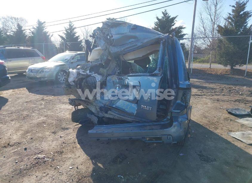 Photo 16 of 2006 Honda Pilot EX-L (VIN 5FNYF286X6B001852)