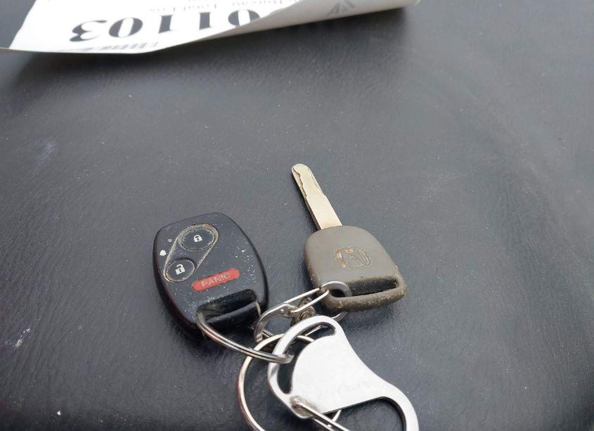 Photo 11 of 2006 Honda Pilot EX-L (VIN 5FNYF286X6B029330)