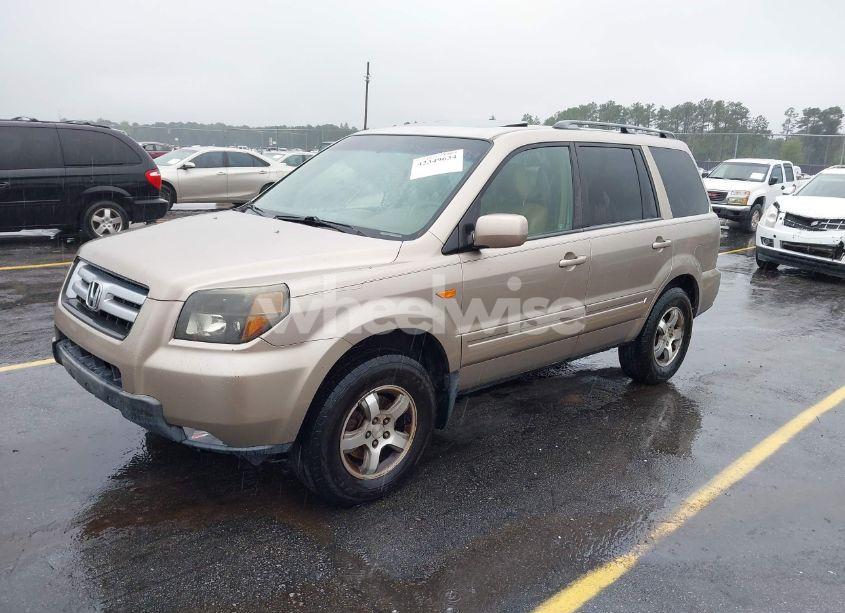 Photo 2 of 2007 Honda Pilot EX-L (VIN 5FNYF28707B031288)