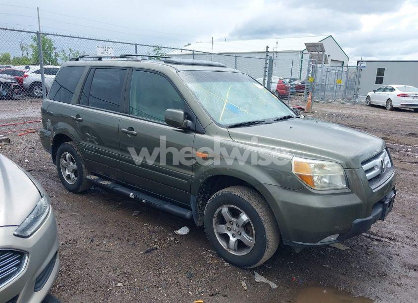 2006 Honda Pilot EX-L (VIN 5FNYF28746B003928) main photo