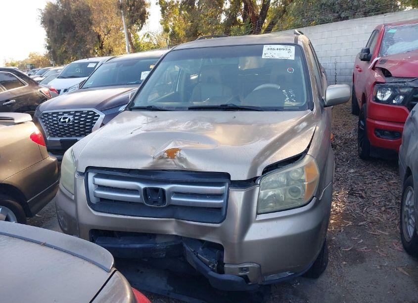Photo 12 of 2006 Honda Pilot EX-L (VIN 5FNYF28756B017191)
