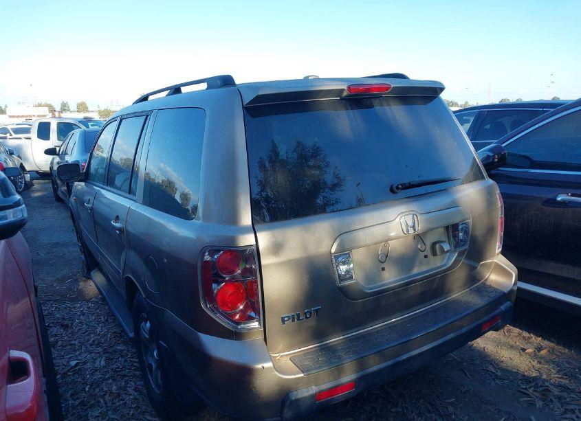 Photo 14 of 2006 Honda Pilot EX-L (VIN 5FNYF28756B017191)