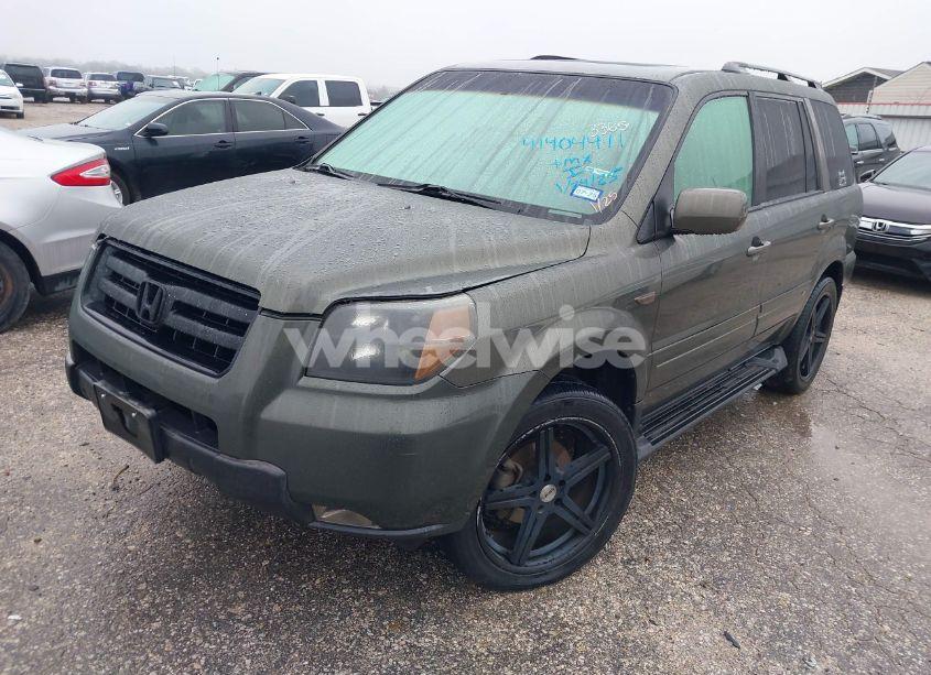 Photo 2 of 2006 Honda Pilot EX-L (VIN 5FNYF287X6B043365)