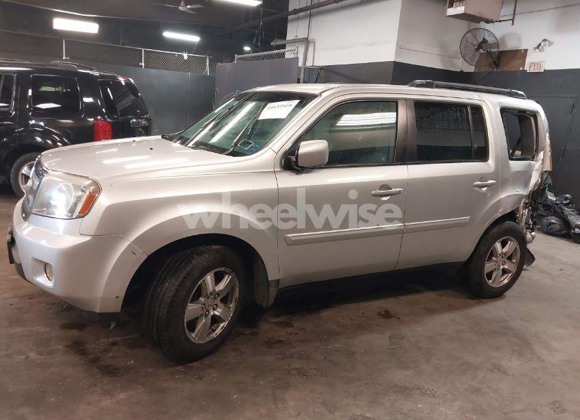 Photo 13 of 2009 Honda Pilot EX (VIN 5FNYF38439B024057)