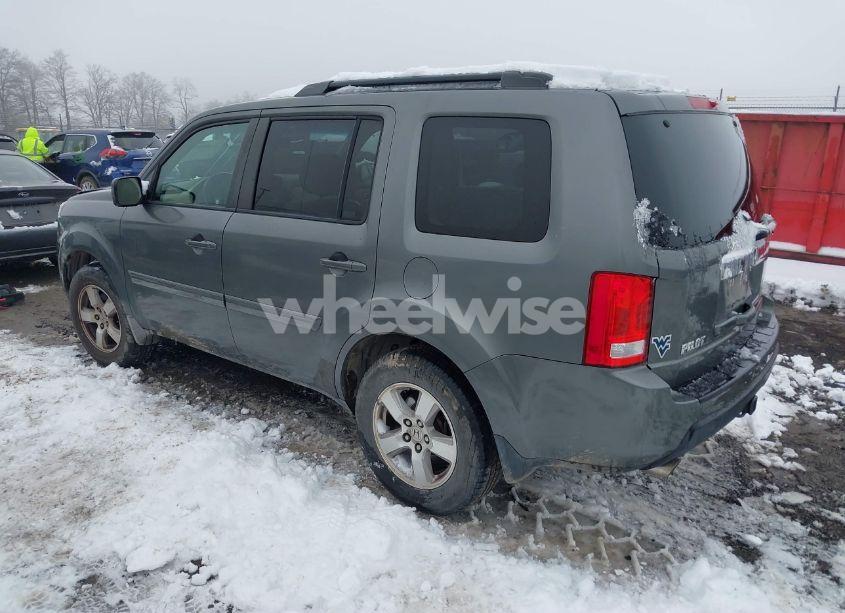 Photo 3 of 2009 Honda Pilot EX (VIN 5FNYF38489B000742)