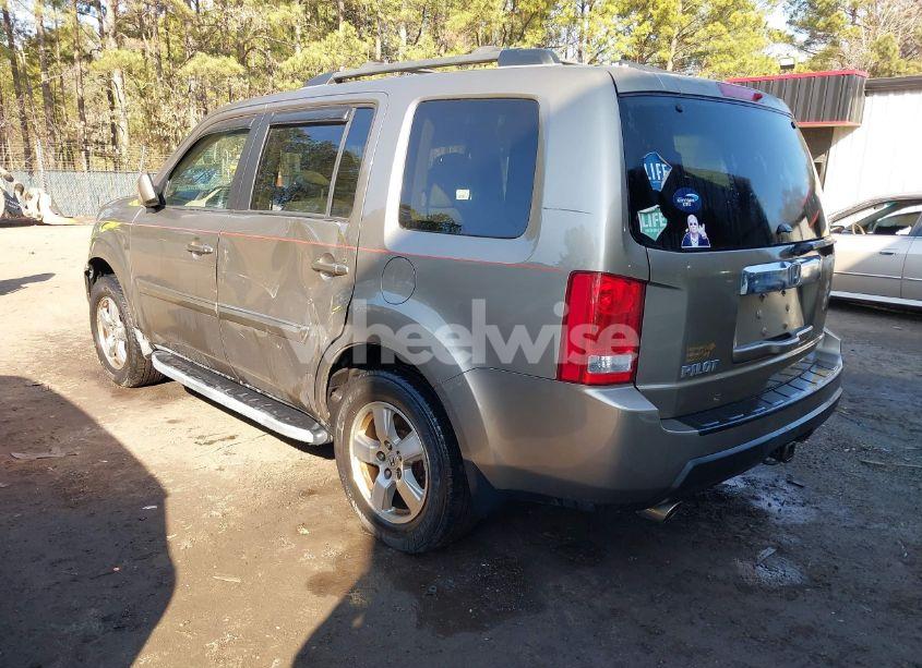 Photo 3 of 2009 Honda Pilot EX (VIN 5FNYF38489B020182)