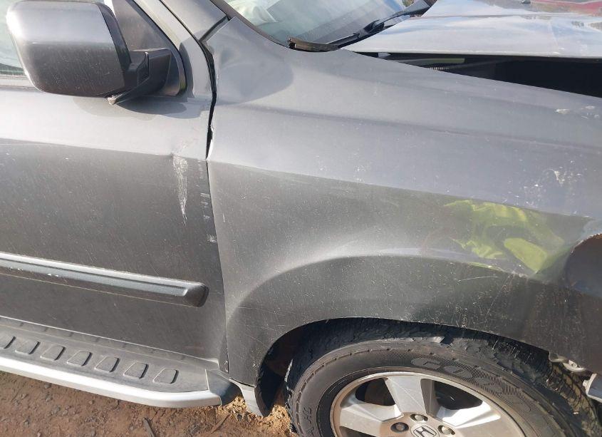 Photo 12 of 2009 Honda Pilot EX-L (VIN 5FNYF38519B001515)