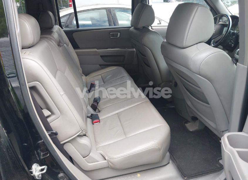 Photo 8 of 2009 Honda Pilot EX-L (VIN 5FNYF38529B027752)