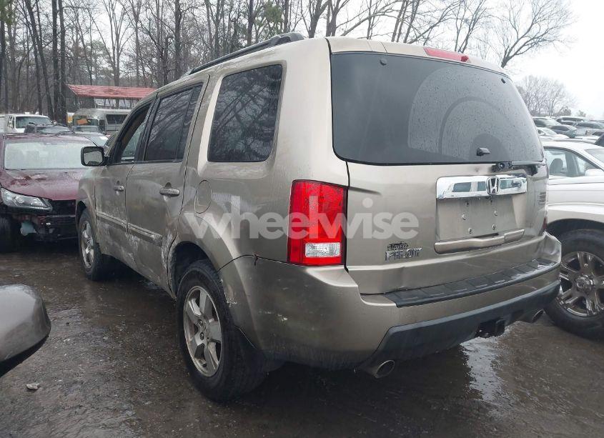 Photo 3 of 2009 Honda Pilot EX-L (VIN 5FNYF38549B021550)