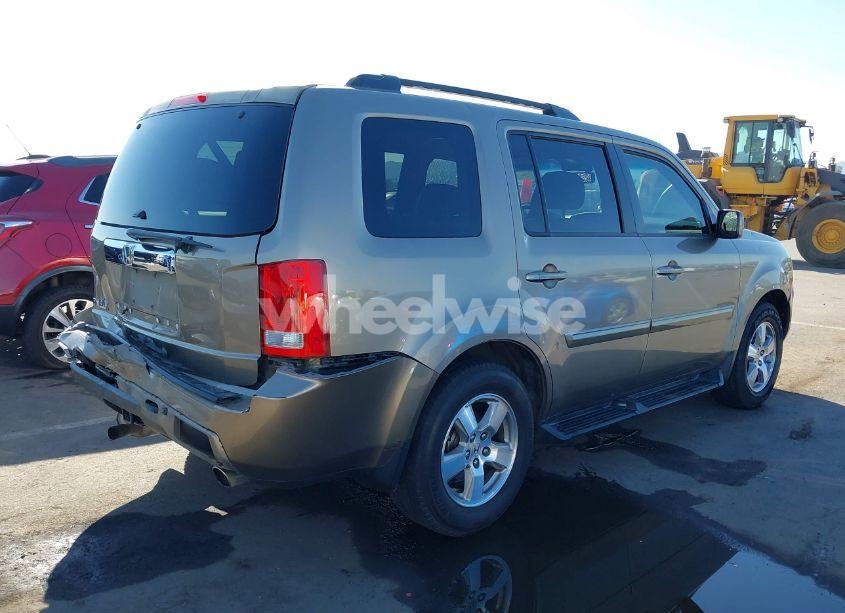 Photo 4 of 2009 Honda Pilot EX-L (VIN 5FNYF38569B017838)