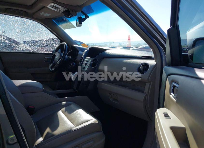 Photo 5 of 2009 Honda Pilot EX-L (VIN 5FNYF38569B017838)