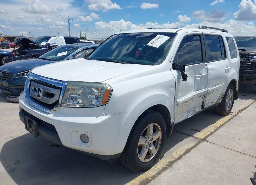 Photo 2 of 2009 Honda Pilot EX-L (VIN 5FNYF38589B021230)