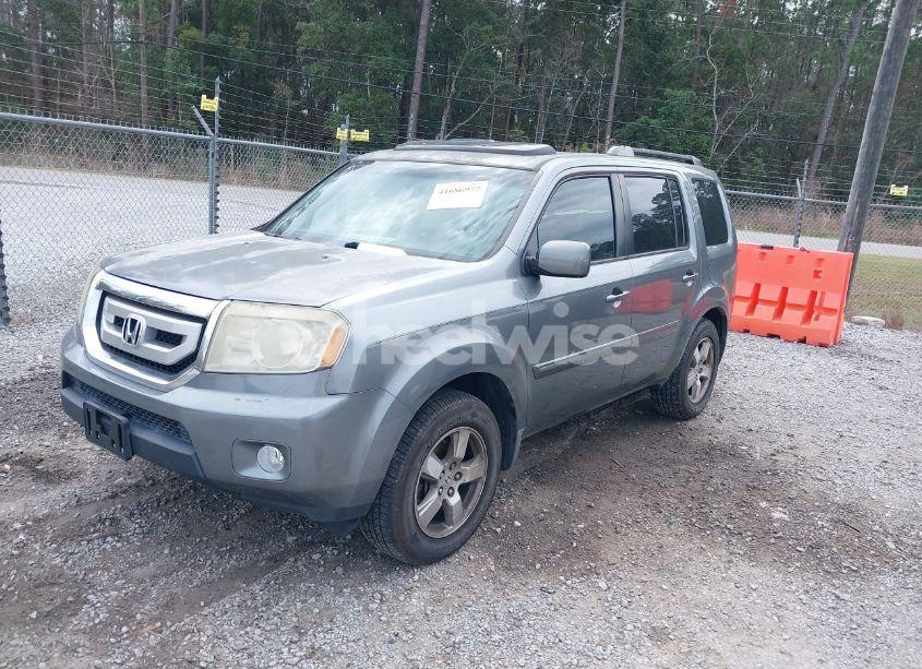 Photo 2 of 2009 Honda Pilot EX-L (VIN 5FNYF38599B018918)