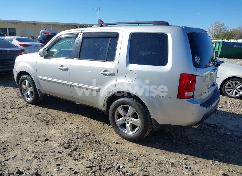 Photo 3 of 2009 Honda Pilot EX-L (VIN 5FNYF38669B008081)