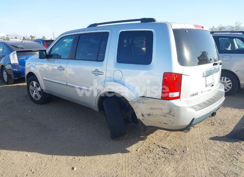 Photo 3 of 2009 Honda Pilot EX-L (VIN 5FNYF38679B012673)