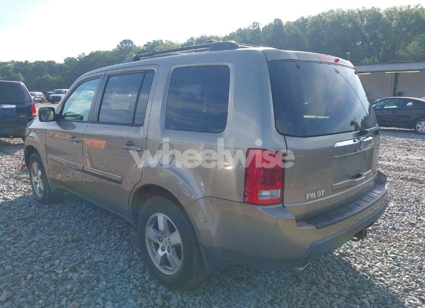 Photo 3 of 2009 Honda Pilot EX-L (VIN 5FNYF38699B006373)