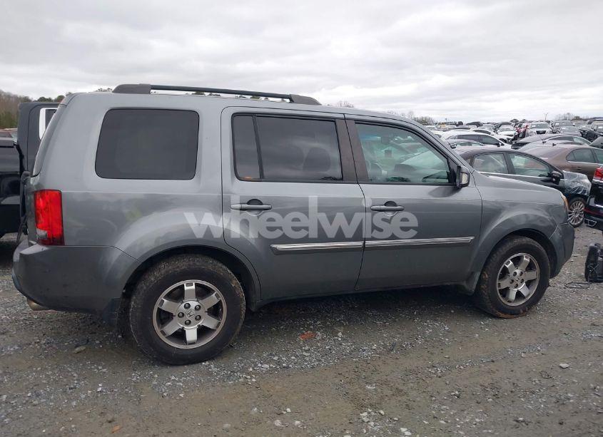 Photo 13 of 2009 Honda Pilot TOURING (VIN 5FNYF38829B023601)