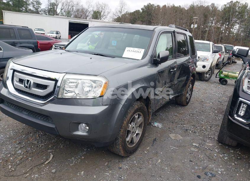 Photo 2 of 2009 Honda Pilot TOURING (VIN 5FNYF38829B023601)