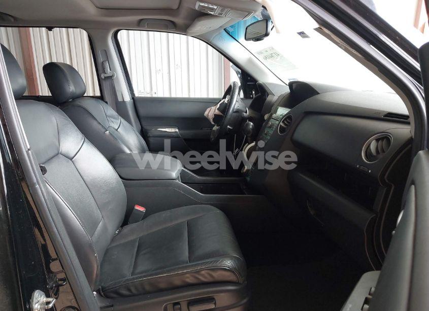 Photo 5 of 2009 Honda Pilot TOURING (VIN 5FNYF388X9B025547)