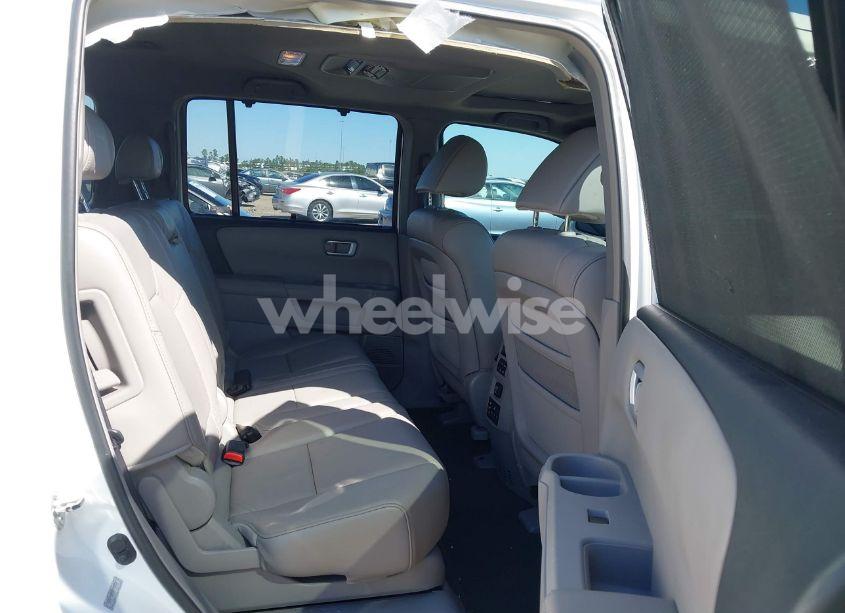 Photo 8 of 2009 Honda Pilot TOURING (VIN 5FNYF38939B028489)