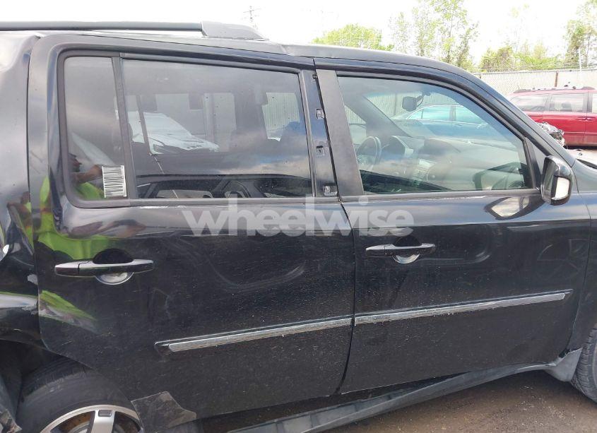 Photo 12 of 2009 Honda Pilot TOURING (VIN 5FNYF38989B026026)