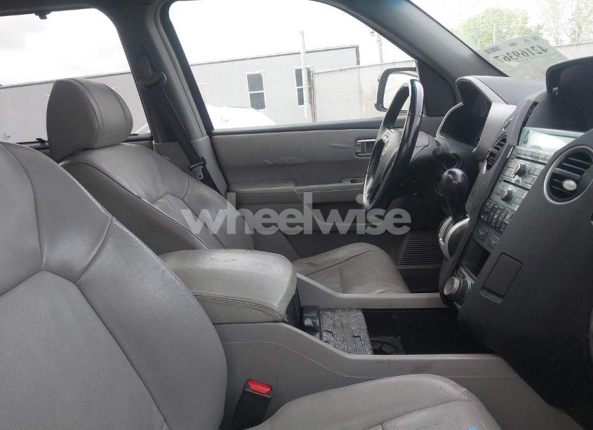 Photo 5 of 2009 Honda Pilot TOURING (VIN 5FNYF38989B026026)