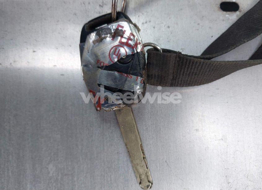 Photo 11 of 2010 Honda Pilot LX (VIN 5FNYF3H20AB012306)