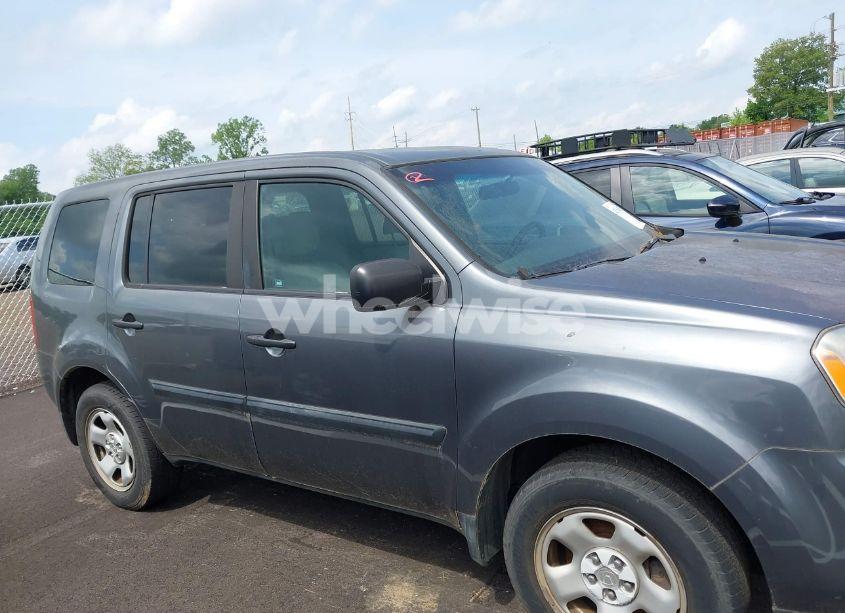 Photo 13 of 2012 Honda Pilot LX (VIN 5FNYF3H20CB001731)