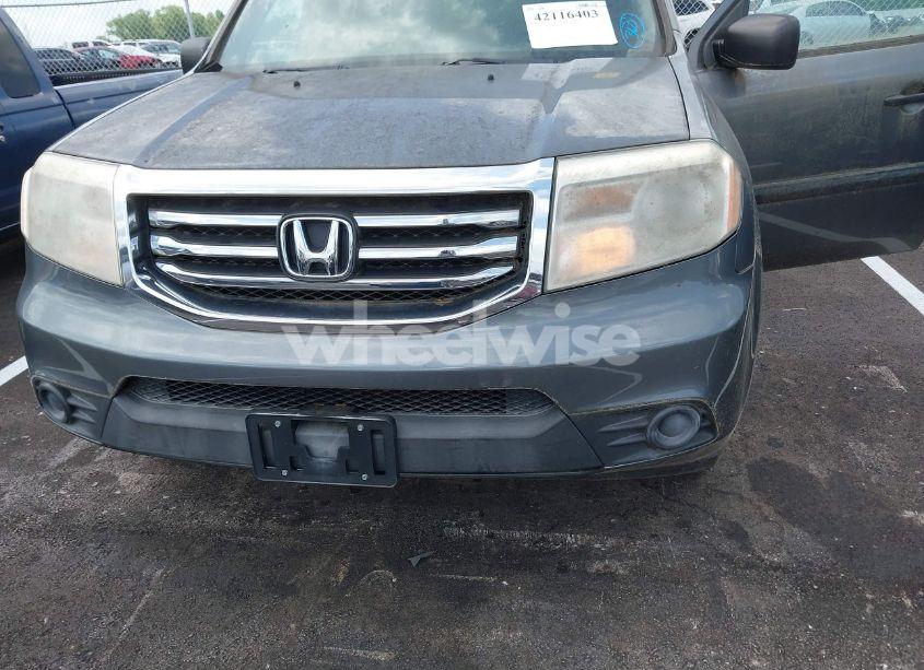 Photo 6 of 2012 Honda Pilot LX (VIN 5FNYF3H20CB001731)