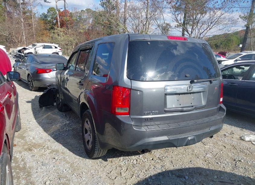 Photo 3 of 2013 Honda Pilot LX (VIN 5FNYF3H20DB006431)