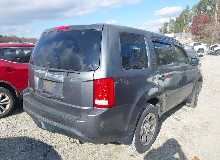 Photo 4 of 2013 Honda Pilot LX (VIN 5FNYF3H20DB006431)
