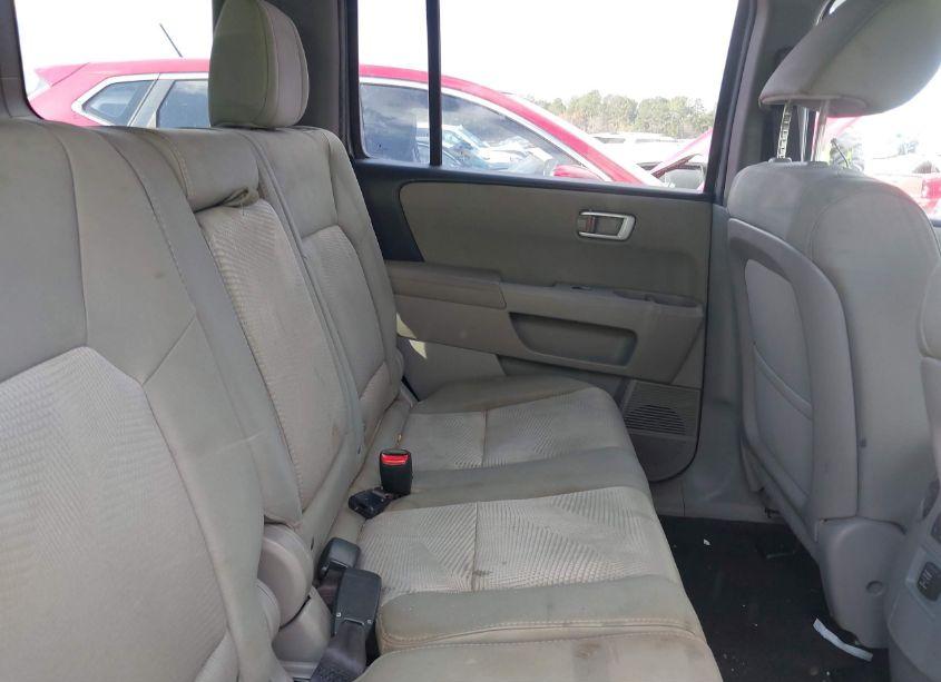 Photo 8 of 2013 Honda Pilot LX (VIN 5FNYF3H20DB006431)