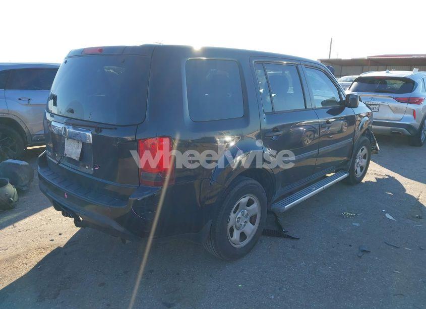 Photo 4 of 2013 Honda Pilot LX (VIN 5FNYF3H20DB039655)