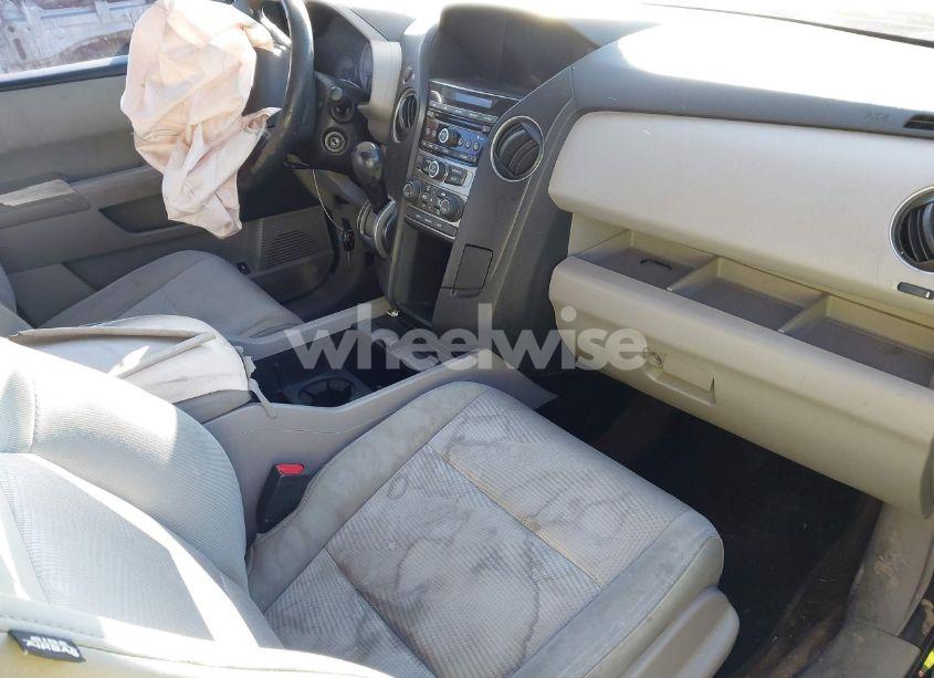 Photo 5 of 2013 Honda Pilot LX (VIN 5FNYF3H20DB039655)