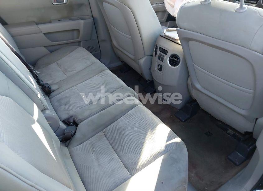 Photo 8 of 2013 Honda Pilot LX (VIN 5FNYF3H20DB039655)