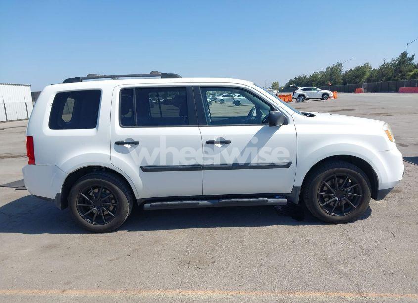 Photo 14 of 2013 Honda Pilot LX (VIN 5FNYF3H21DB036280)